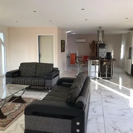 Villa 38